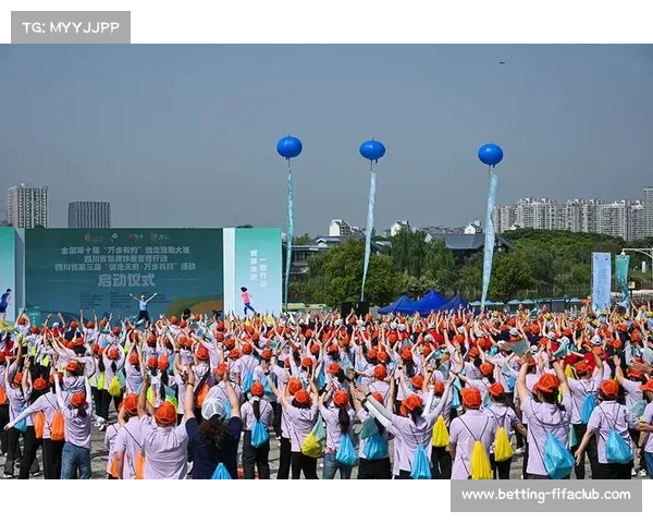 四川达州举办健走激励大赛 发放20万元消费券助力全民健身活动 四川达州举办健走激励大赛 发放20万元消费券助力全民健身活动